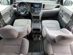 TOYOTA SIENNA LE photo