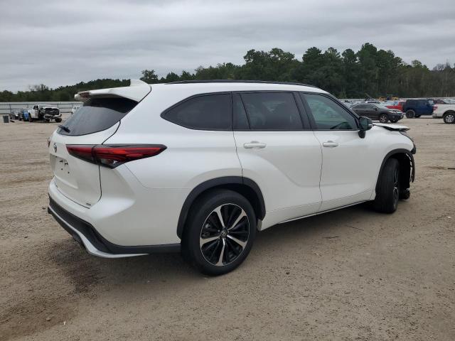 2021 TOYOTA HIGHLANDER - 5TDLZRAH4MS049085