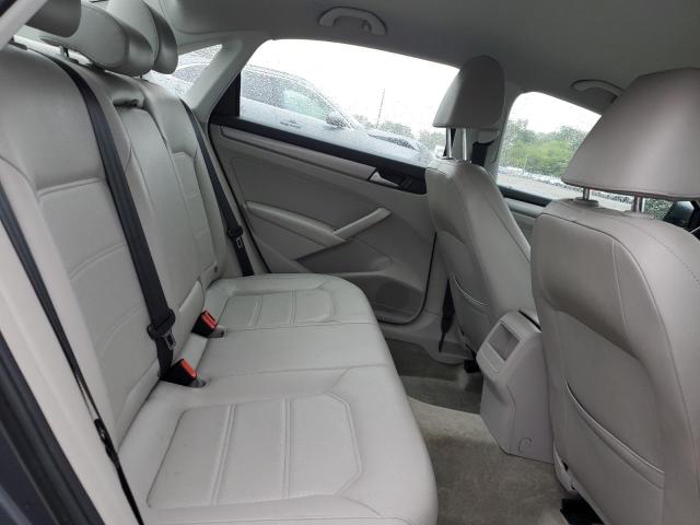 2015 VOLKSWAGEN PASSAT S - 1VWAS7A33FC122193