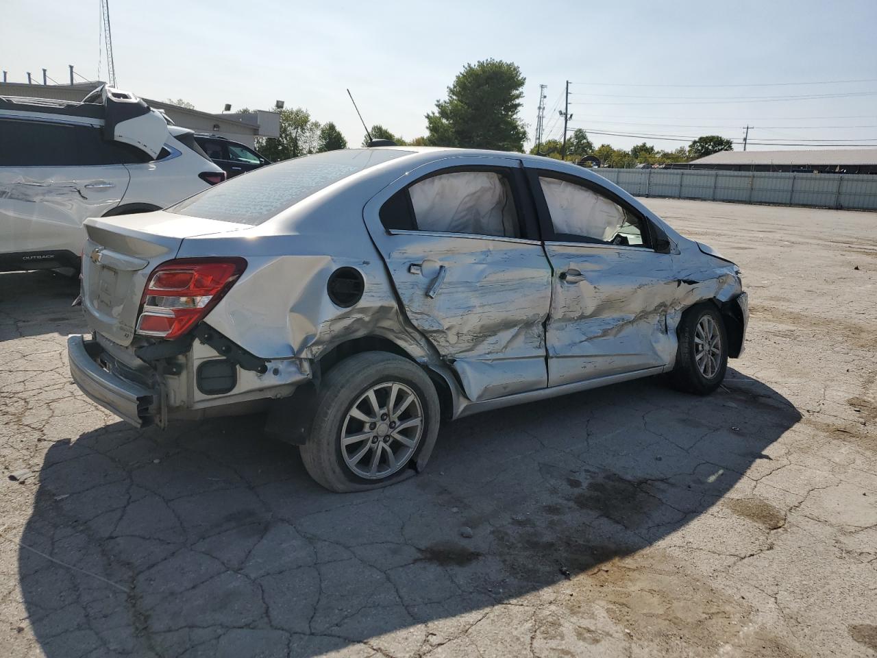 Lot #2952901873 2017 CHEVROLET SONIC LT