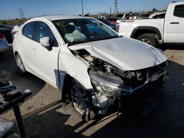 VIN 3MYDLBZV1GY136660 2016 TOYOTA SCION no.4