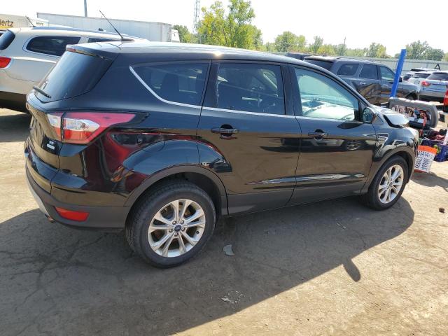 VIN 1FMCU0GD7HUD51398 2017 FORD ESCAPE no.3