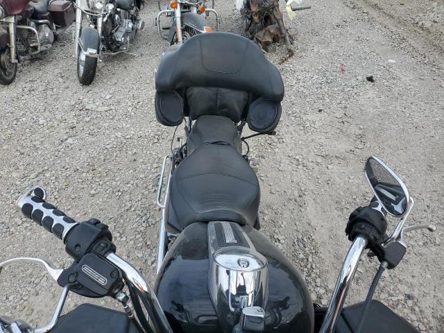 2011 HARLEY-DAVIDSON FLTRU 1HD1KGM17BB602216