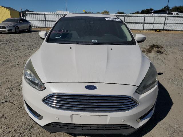 VIN 1FADP3N23FL221954 2015 Ford Focus, Titanium no.5