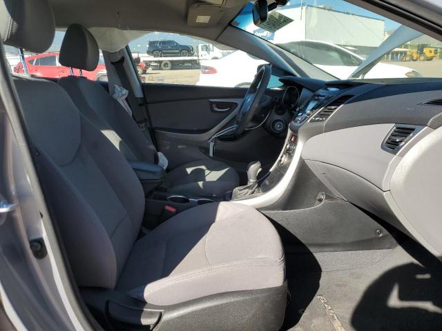 VIN 5NPDH4AE8GH652860 2016 Hyundai Elantra, SE no.7