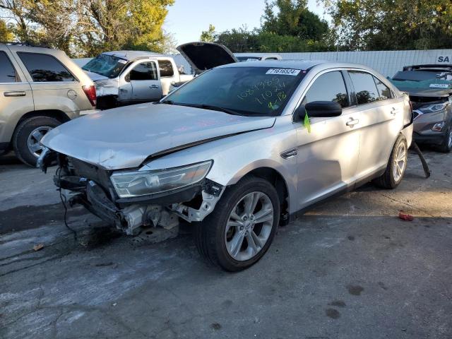 VIN 1FAHP2D82FG130636 2015 FORD TAURUS no.1