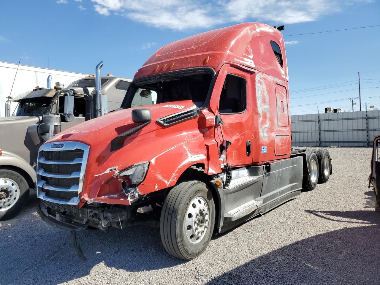 Lot #2978755942 2021 FREIGHTLINER CASCADIA 1