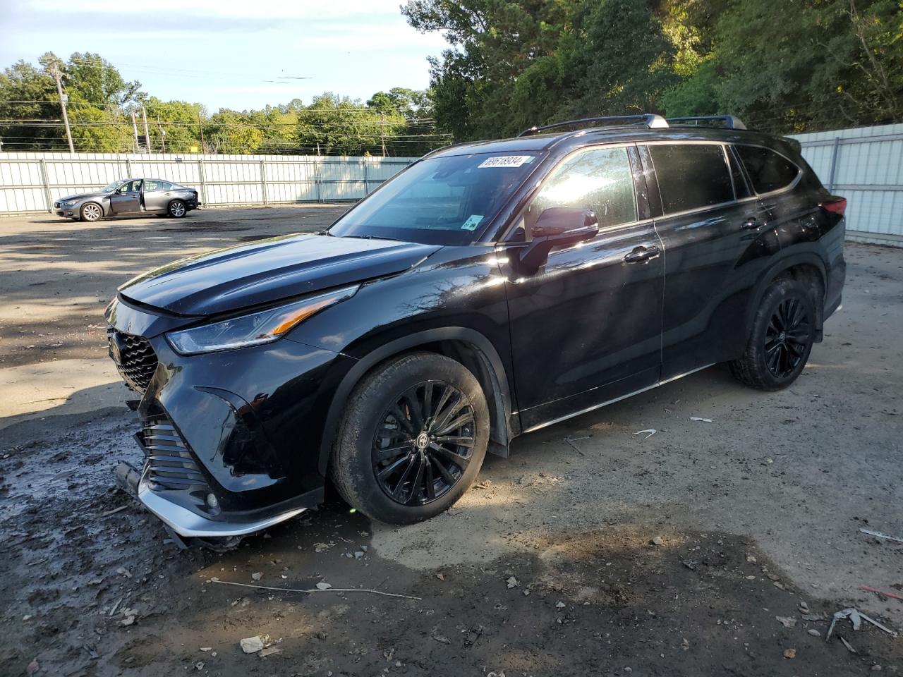 Lot #2935937757 2023 TOYOTA HIGHLANDER