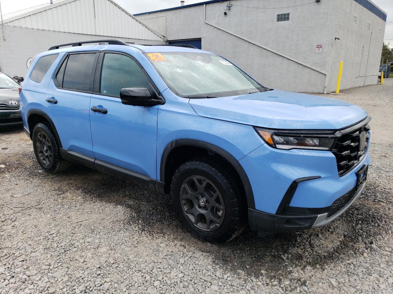 Lot #2976784807 2023 HONDA PILOT TRAI