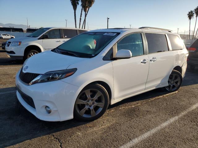 5TDXK3DCXGS764461 Toyota Sienna Se 2016
