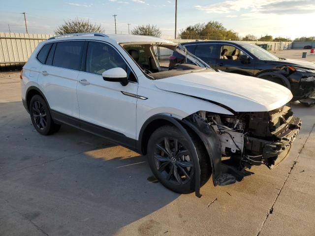 VIN 3VV3B7AXXRM098882 2024 Volkswagen Tiguan, SE no.4