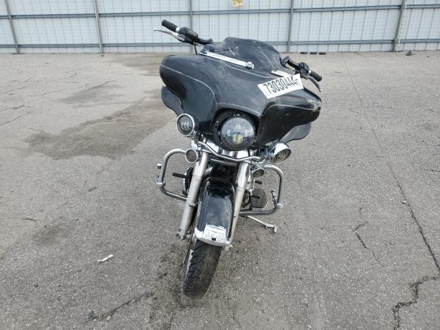 2011 HARLEY-DAVIDSON FLHTCU - 1HD1FC411BB676969