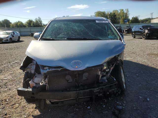 VIN 5TDKZ3DC4HS766567 2017 Toyota Sienna, LE no.5