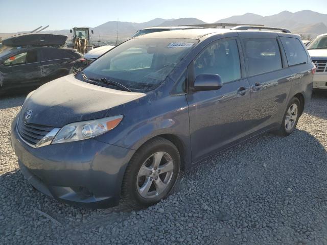 VIN 5TDKZ3DC8HS789687 2017 Toyota Sienna, LE no.1