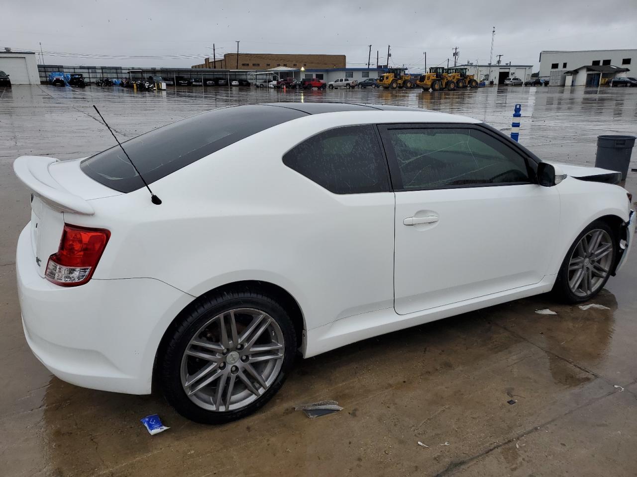 Lot #2909676263 2013 TOYOTA SCION TC