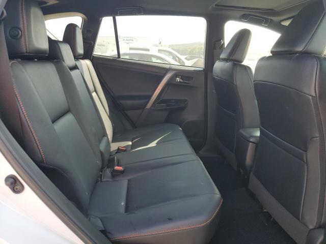 2018 TOYOTA RAV4 SE - 2T3NFREV7JW465529