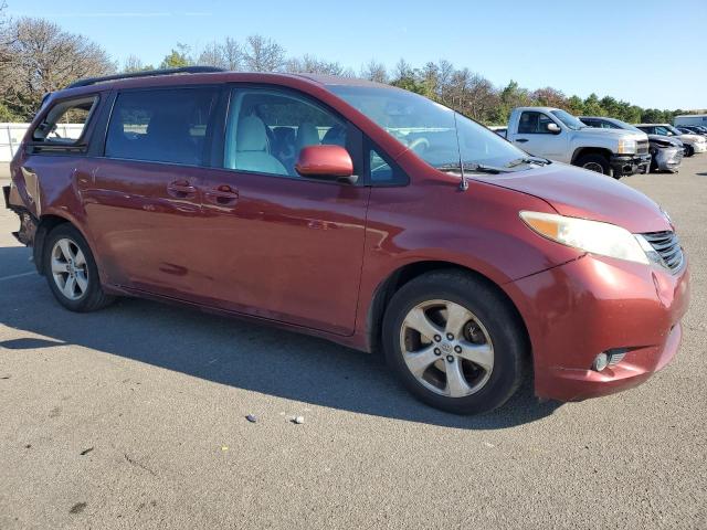 VIN 5TDKK3DC0ES418586 2014 Toyota Sienna, LE no.4