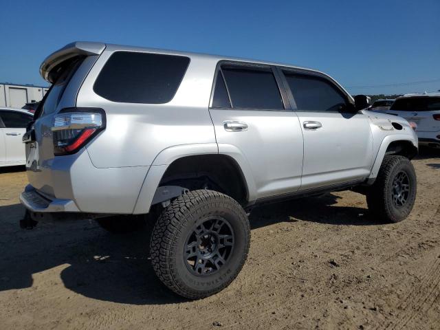 VIN JTEBU5JRXG5305067 2016 Toyota 4runner, Sr5/Sr5... no.3