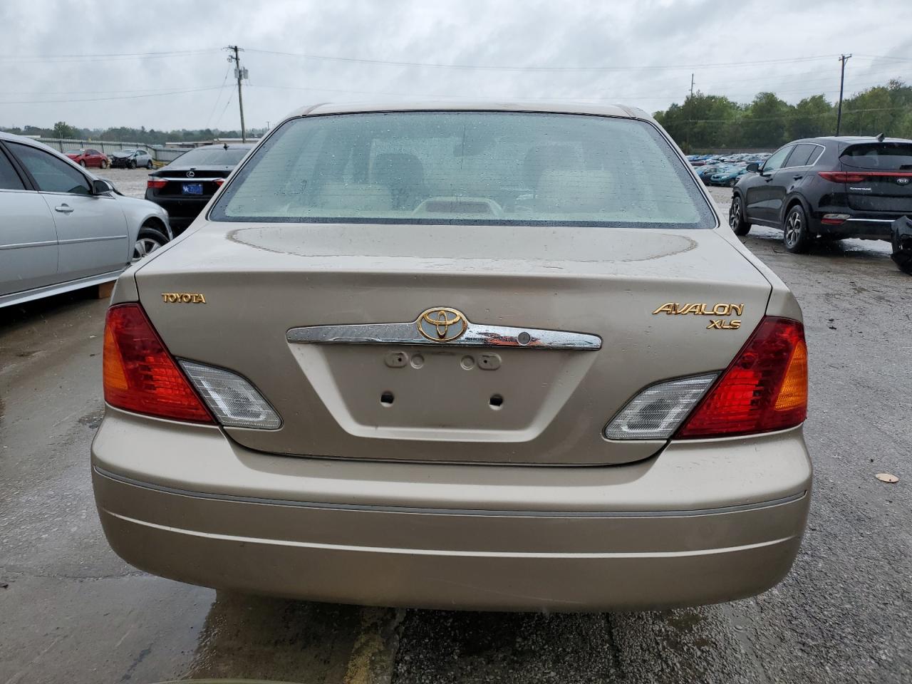 Lot #2879308347 2001 TOYOTA AVALON XL