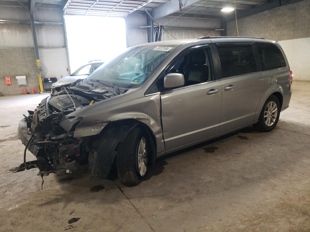  Salvage Dodge Caravan