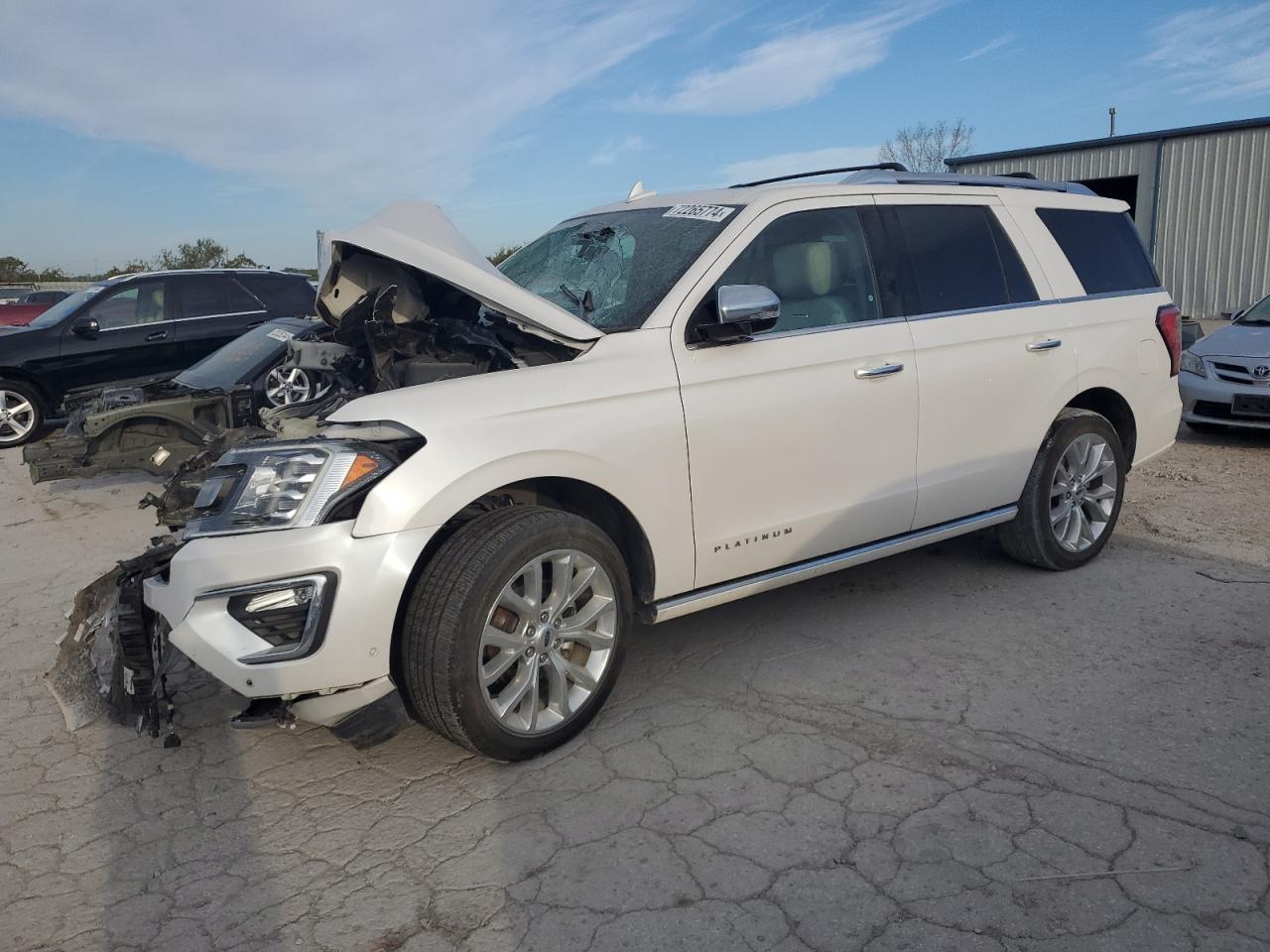  Salvage Ford Expedition