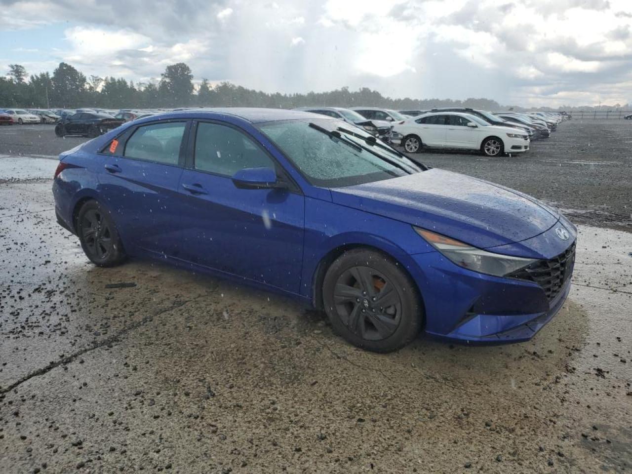 Lot #2945642247 2021 HYUNDAI ELANTRA SE