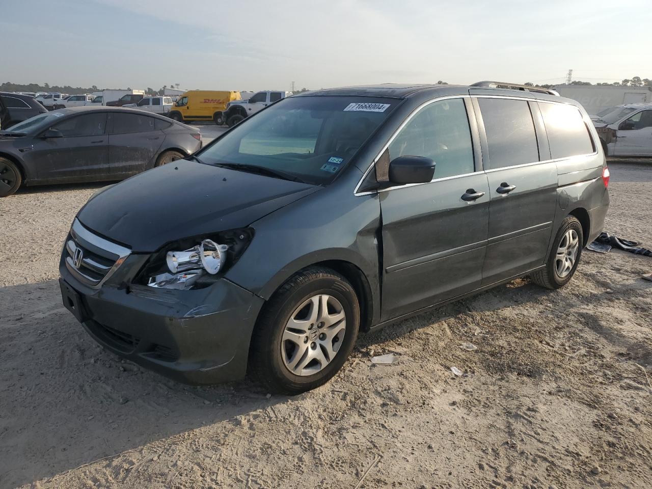 Honda Odyssey 2006 EX (with leather)