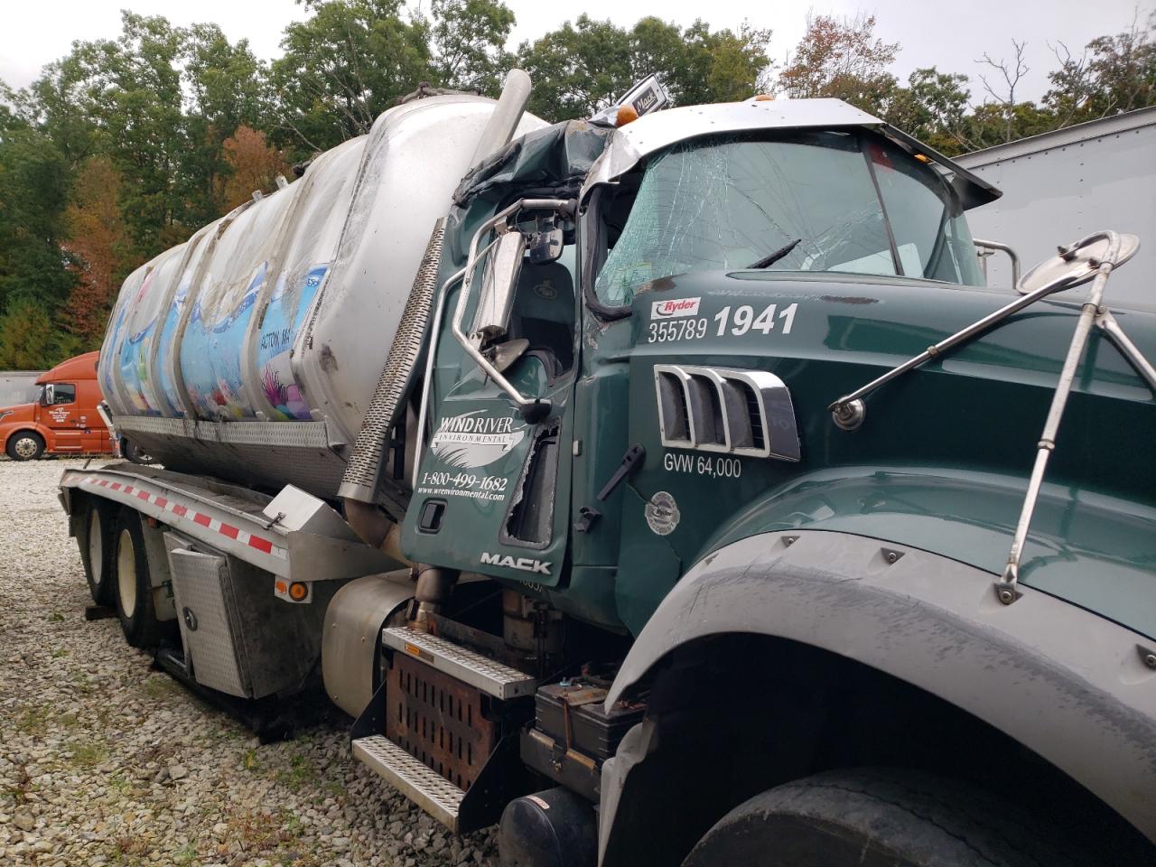 Lot #3297956784 2016 MACK 700 GU700