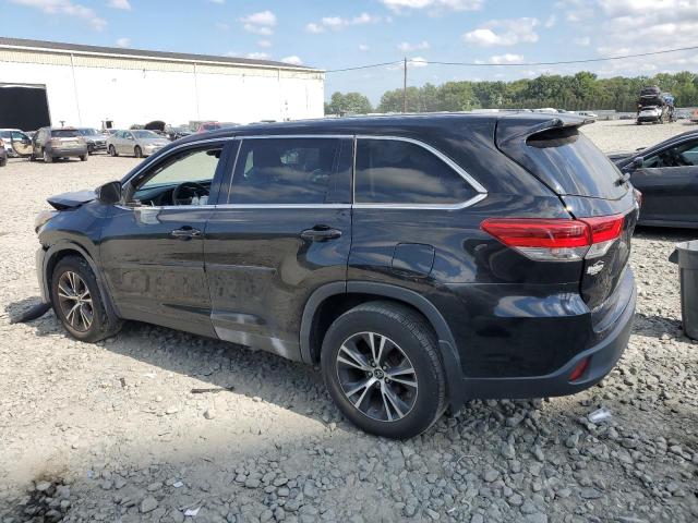 VIN 5TDBZRFH1KS998708 2019 Toyota Highlander, LE no.2