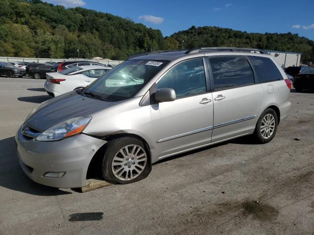 TOYOTA SIENNA XLE