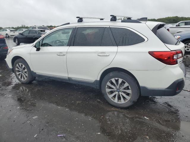 VIN 4S4BSATC5K3342944 2019 Subaru Outback, Touring no.2