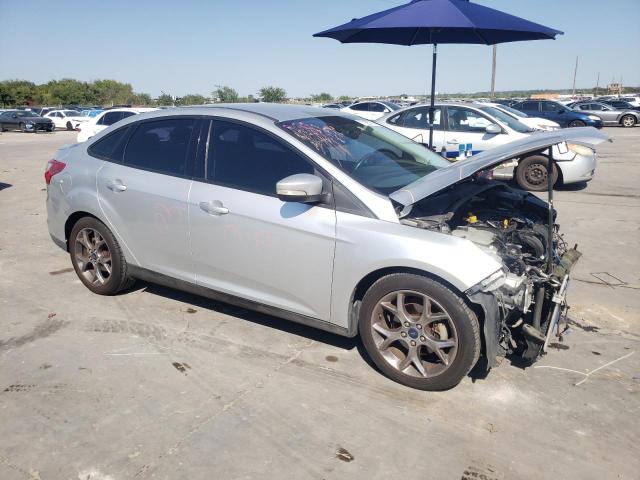 VIN 1FADP3F20EL296995 2014 Ford Focus, SE no.4