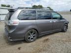 TOYOTA SIENNA SE photo