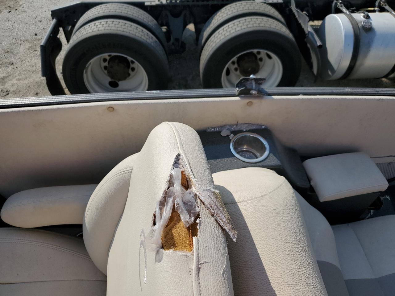 Lot #3311740758 2014 CREST-MAURELL PRODUCTS VESSEL