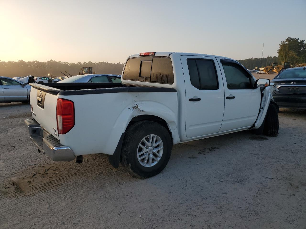 Lot #2855561681 2017 NISSAN FRONTIER S