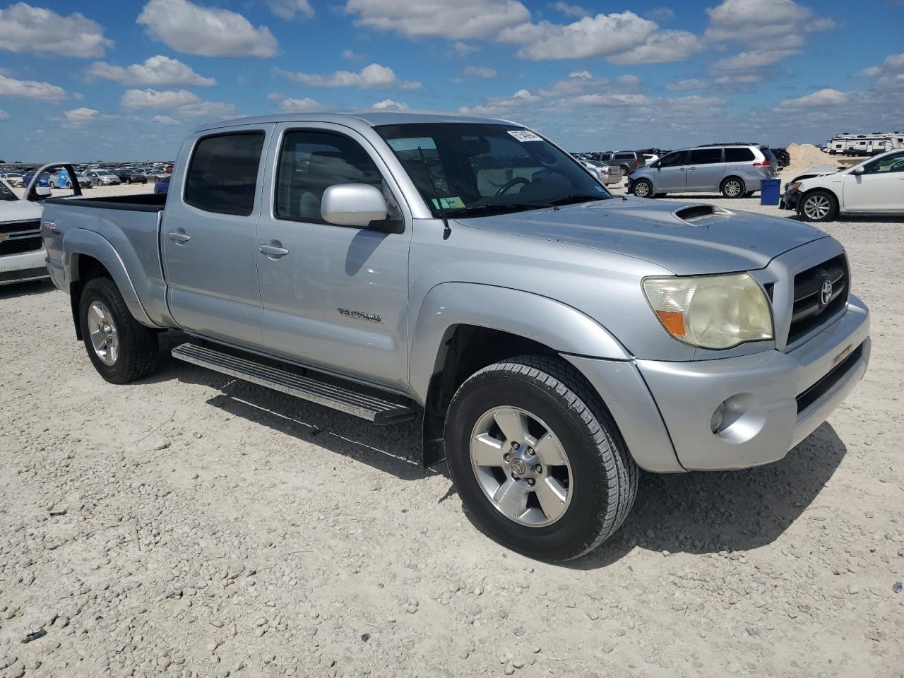 Lot #2982356004 2005 TOYOTA TACOMA DOU