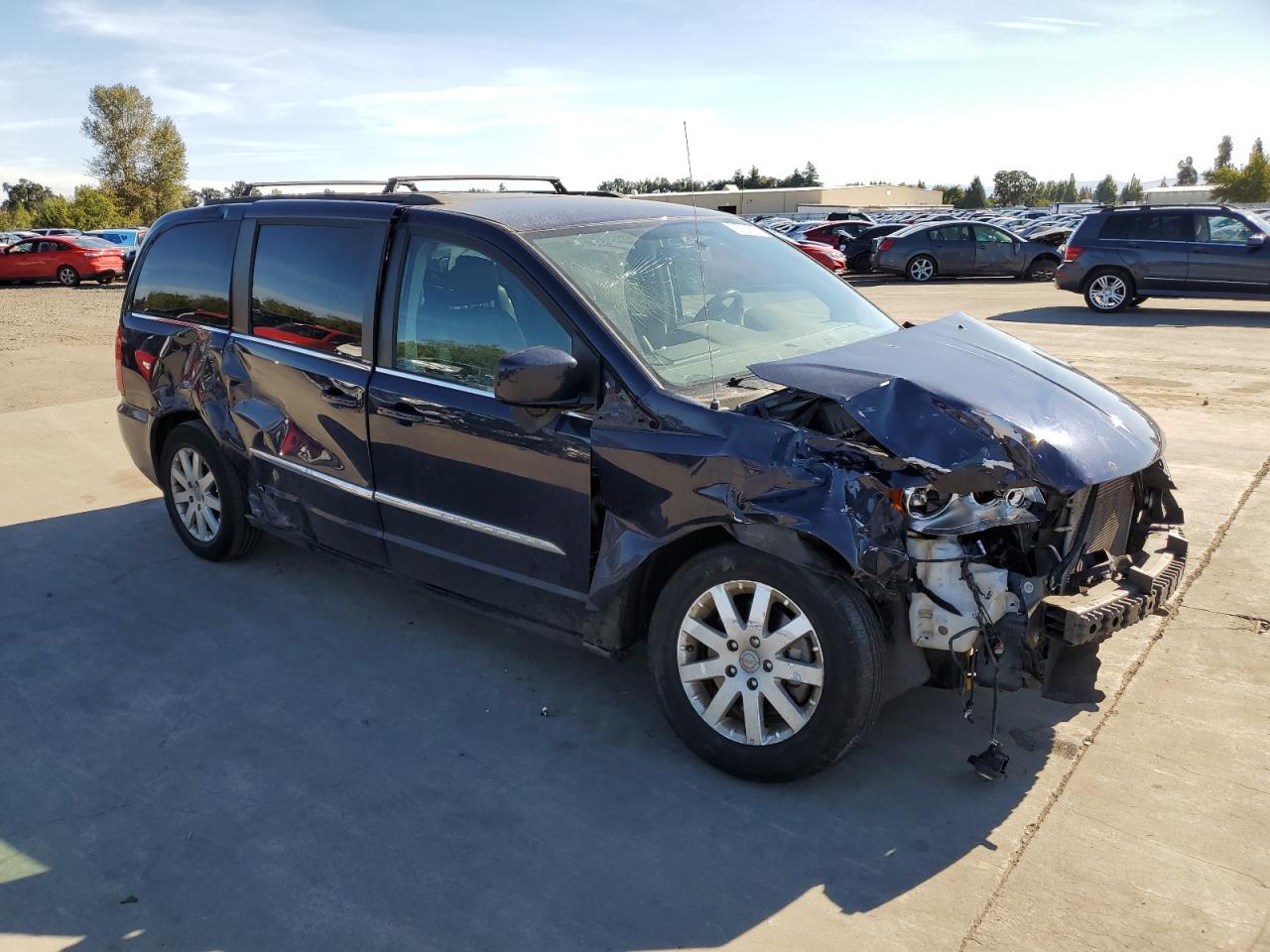 Lot #2957939773 2013 CHRYSLER TOWN & COU