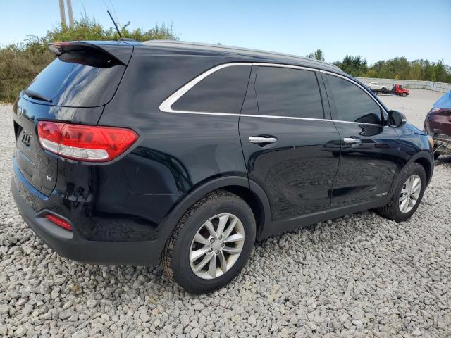 VIN 5XYPGDA57HG325942 2017 KIA Sorento, LX no.3