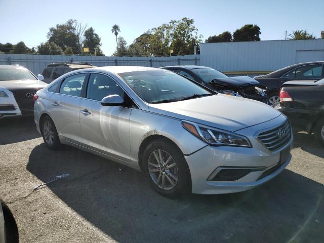2017 HYUNDAI SONATA SE - 5NPE24AFXHH541176