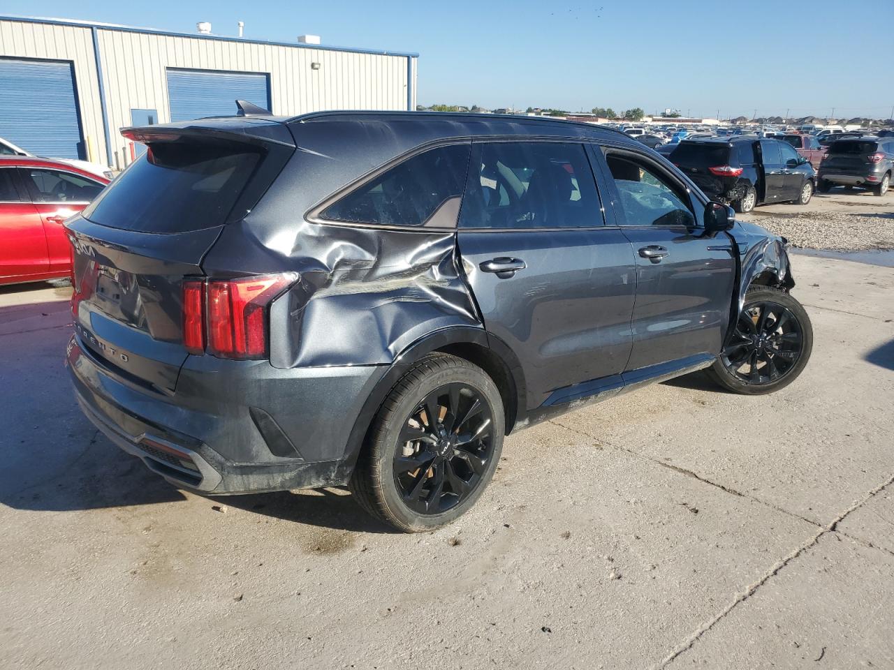 Lot #2879318371 2022 KIA SORENTO SX