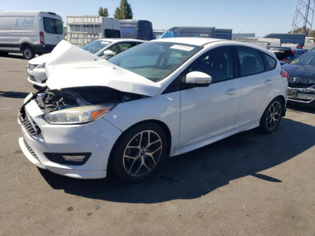 VIN 1FADP3K24GL230605 2016 Ford Focus, SE no.1