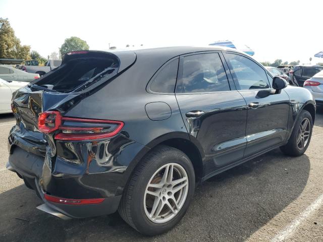 VIN WP1AA2A51JLB22095 2018 Porsche Macan no.3