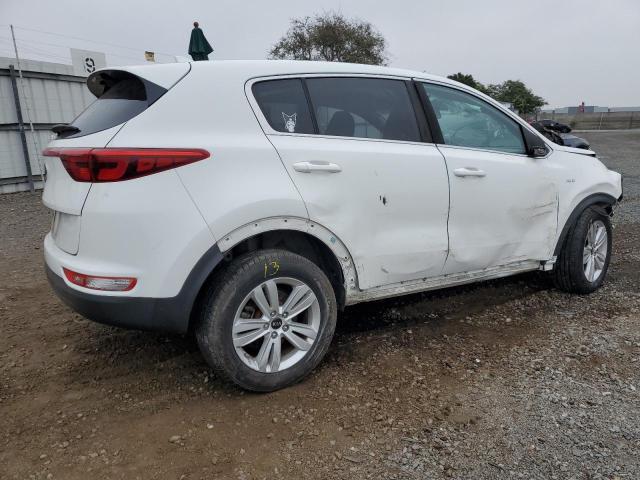 VIN KNDPMCAC5J7453486 2018 KIA Sportage, LX no.3