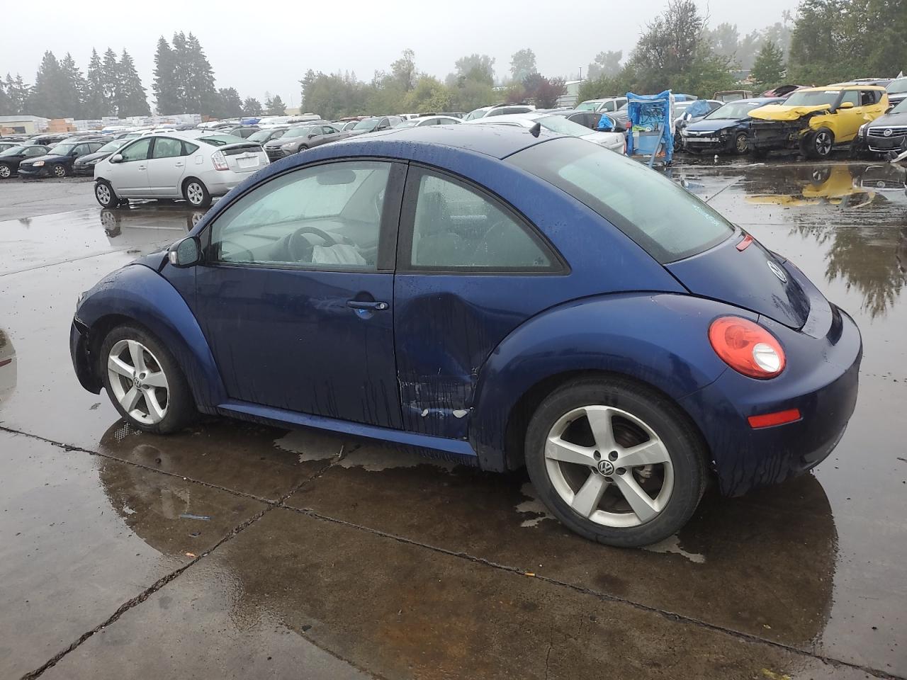 Lot #2893480616 2006 VOLKSWAGEN BEETLE