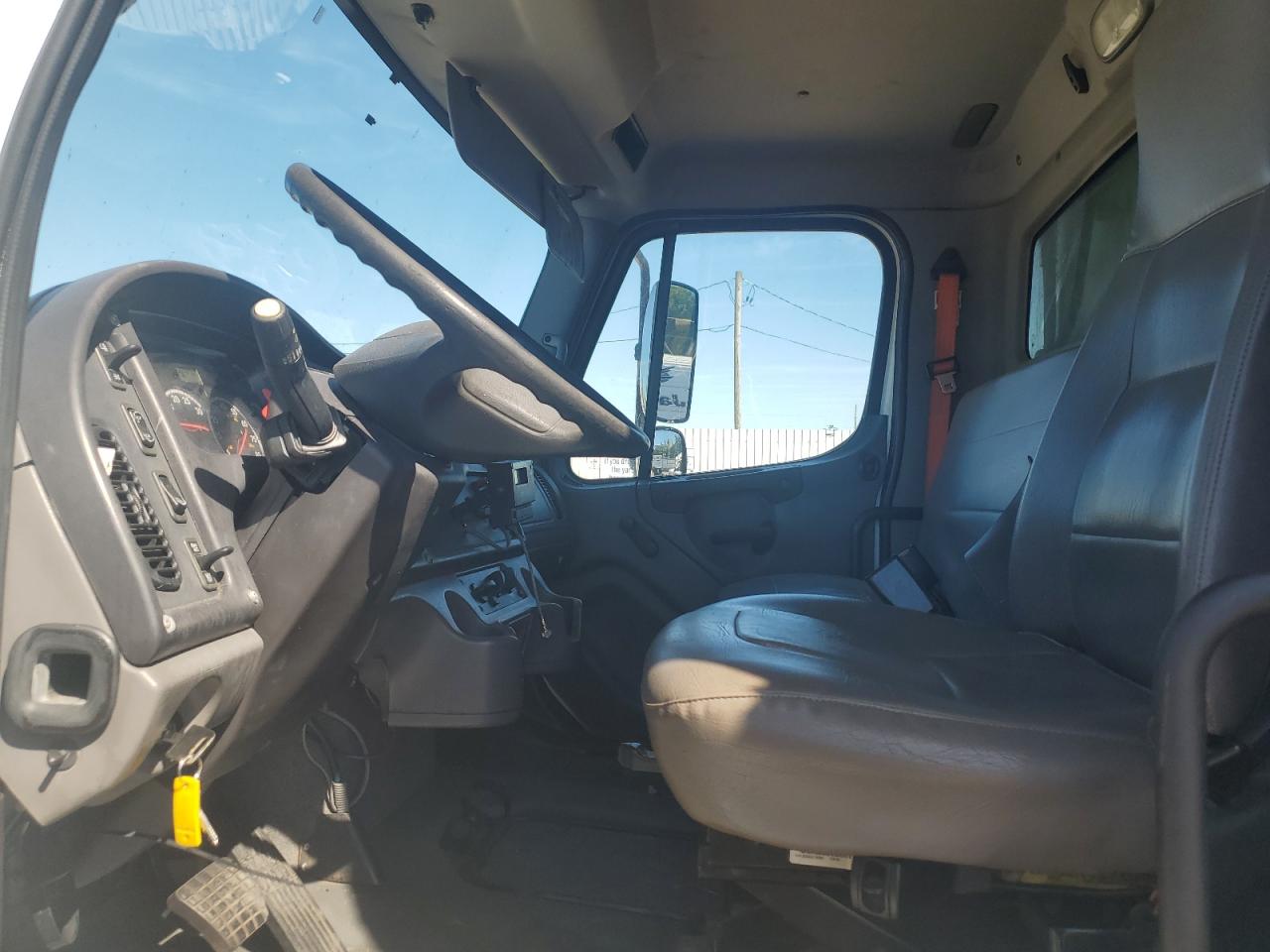 Lot #3024838363 2008 FREIGHTLINER M2 106 MED