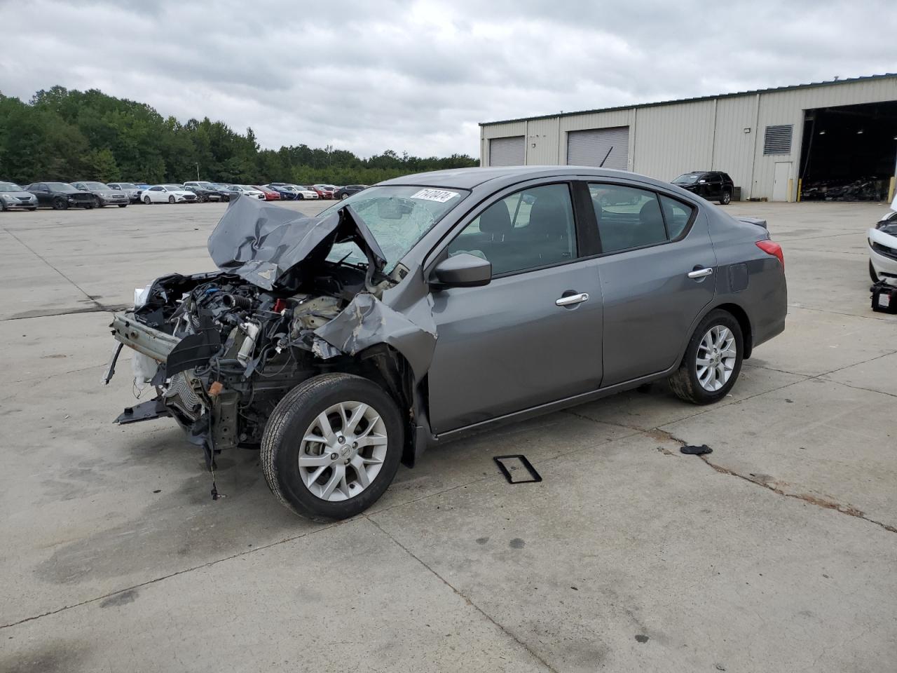 Lot #2921523757 2017 NISSAN VERSA S