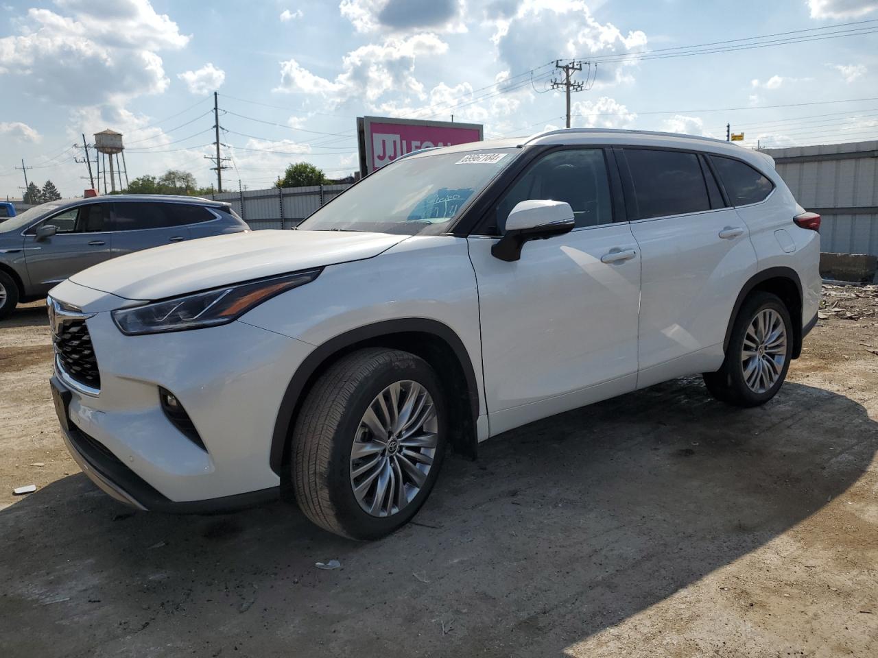 Lot #2926292444 2023 TOYOTA HIGHLANDER