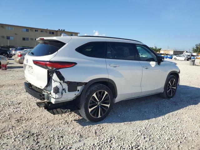 VIN 5TDLZRAH6NS095132 2022 Toyota Highlander, Xse no.3