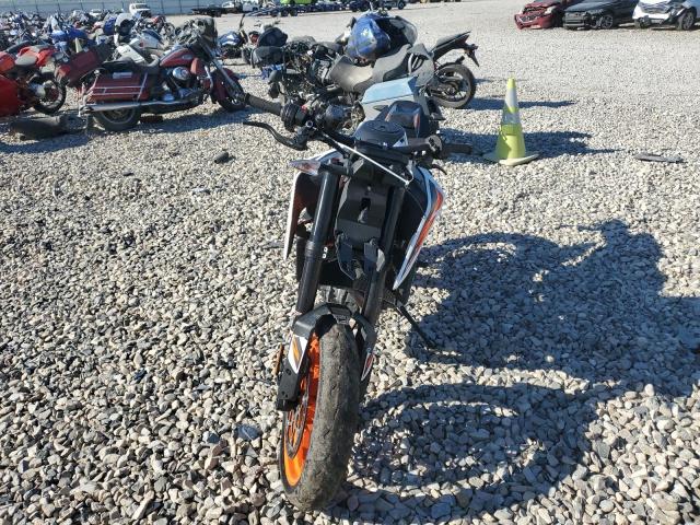 2021 KTM 890 DUKE R - VBKTU9403MM810932