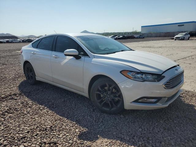 VIN 3FA6P0HDXJR268364 2018 Ford Fusion, SE no.4